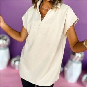 SSYS The Label V-Neck Collared Short Sleeve Pullover Cream Top women’s size XL